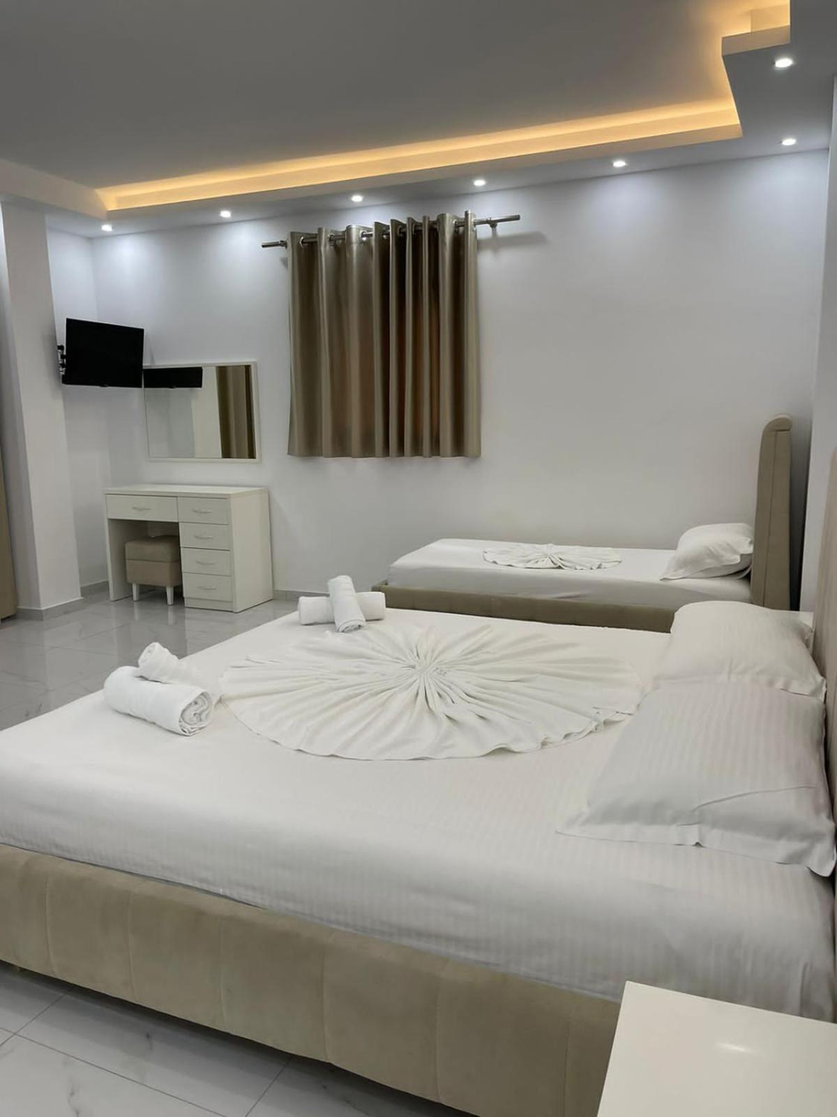 Anna Hotel Ksamil Buitenkant foto